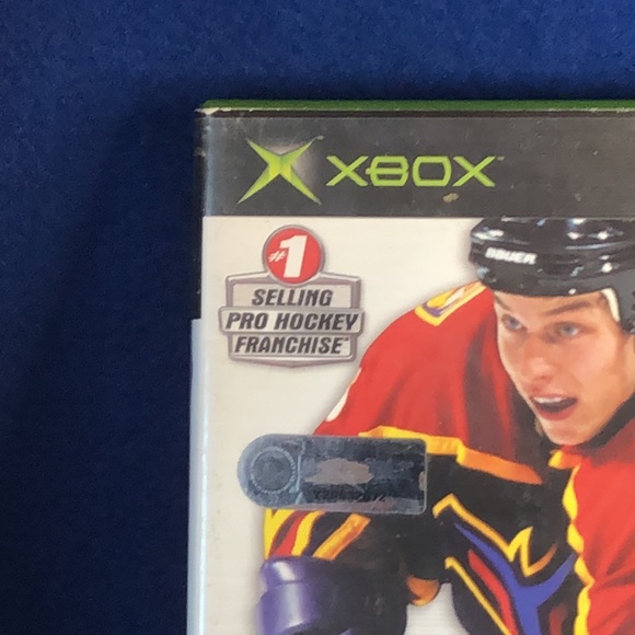 ⭐️4/$36⭐️ NHL 2004 Xbox - Picture 2 of 8